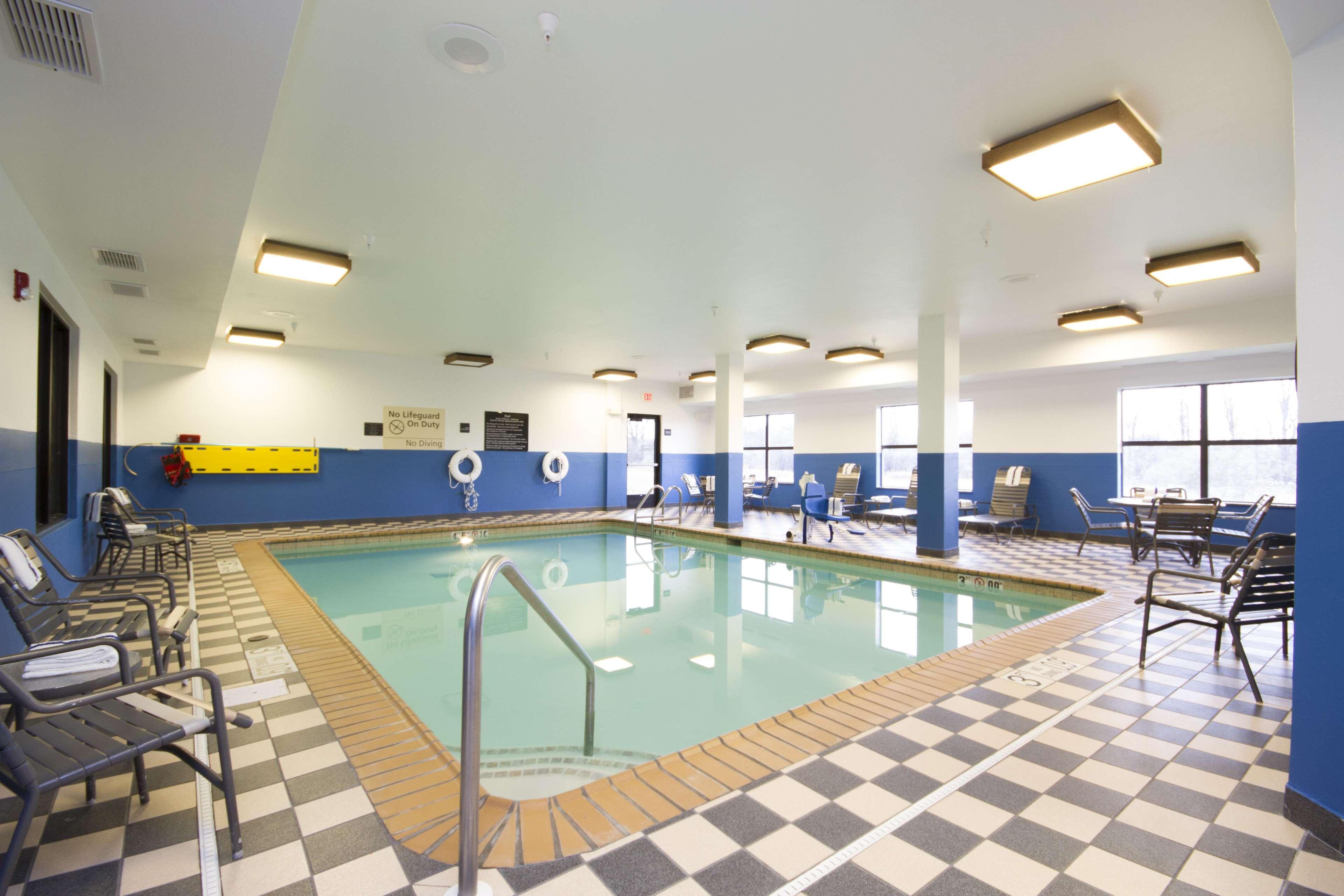 Hampton Inn Marshall Esterno foto