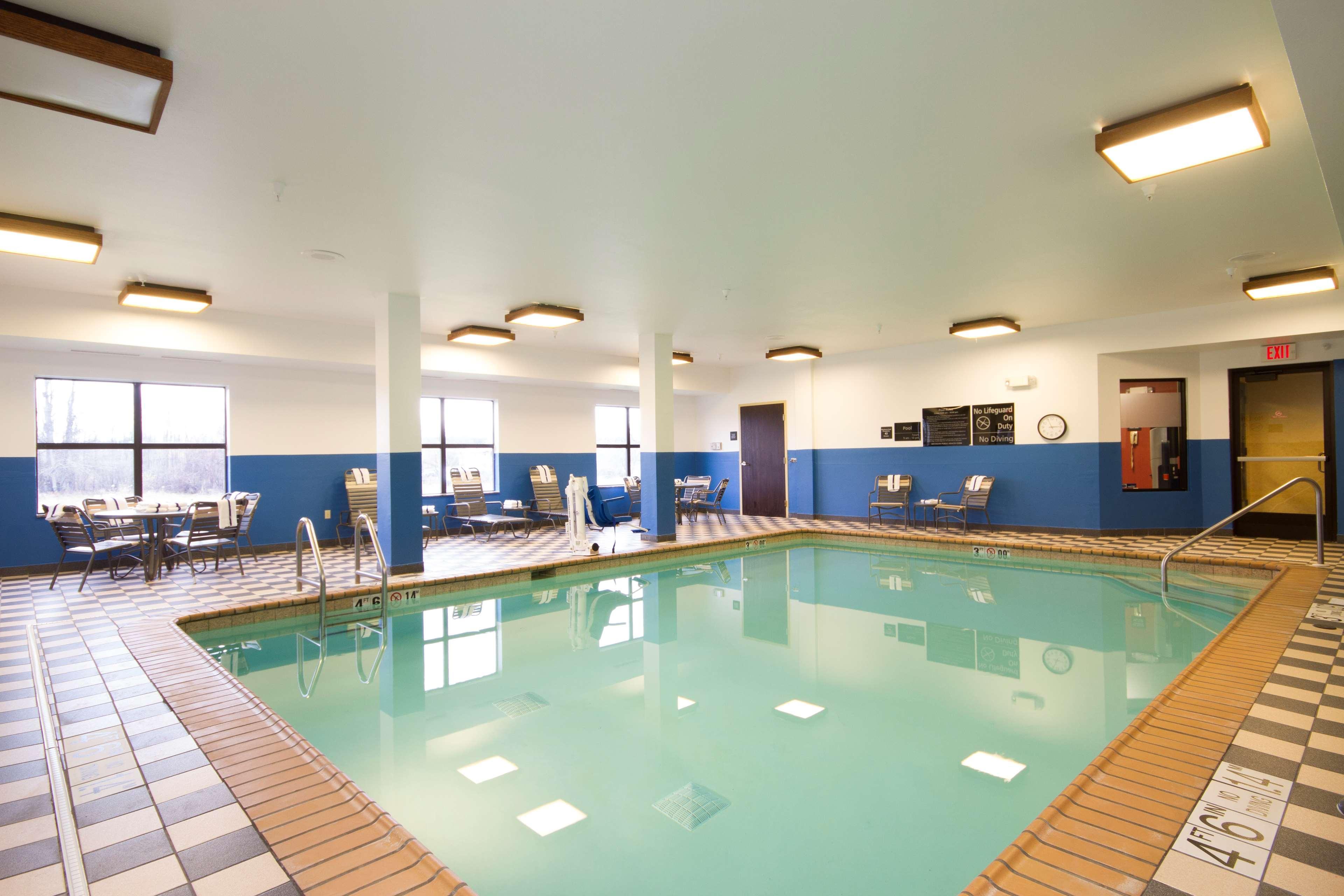 Hampton Inn Marshall Esterno foto
